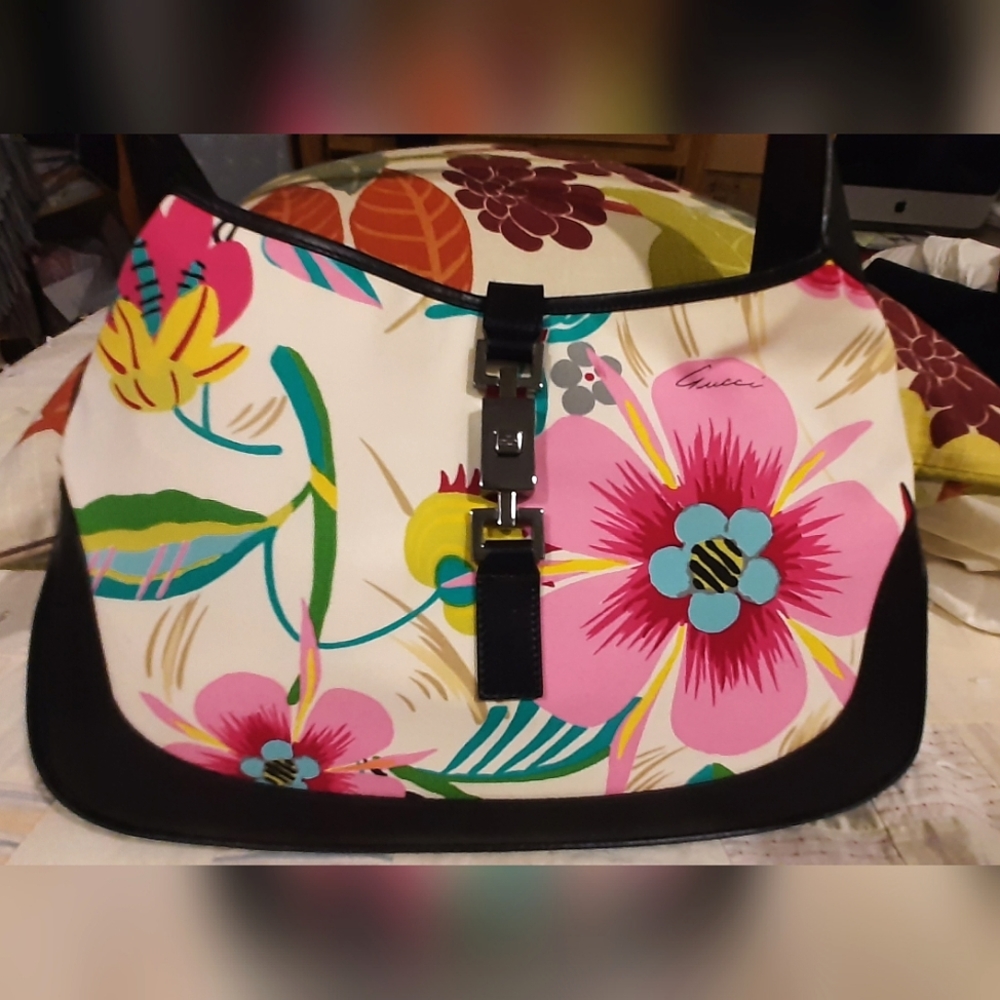 🌺👜GUCCI👜🌺Hobo Flower Shoulder Bag w/Dust Bag